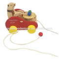 Hot selling little bear drums voiture OEM bois pull bear cars éducatif ours jouets pour enfants EZ5132-1